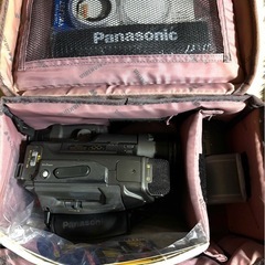 【Panasonicビデオカメラ　NV-S9 アクセサリーキット付き】の画像