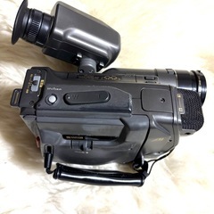 【Panasonicビデオカメラ　NV-S9 アクセサリーキット付き】の画像
