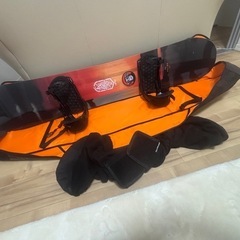 SALOMON スノーボード、バインディング、ケース付き