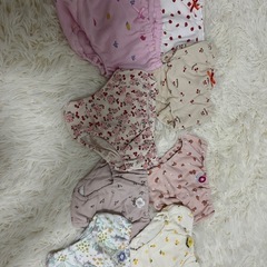 子ども服の画像