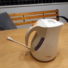 卓上ポット(t-fal)の画像