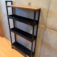 スキマ収納ラックの画像