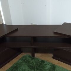 伸縮式テレビ台