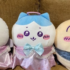 机の上にちいかわBOXが積み上がる!?「ちいかわ CUCASE2」が登場
