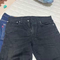 Levi's デニム２つセットの画像