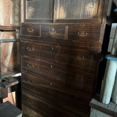 【レトロ家具！おしゃれなアンティークタンス】  の画像