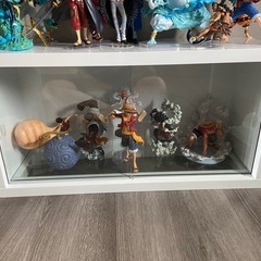 フィギュアケース　ガラスケース
