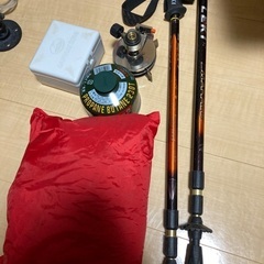 山登りグッズ(カッパ、杖、着火バーナー)