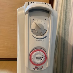 値段・配送応相談-超美品デロンギ オイルヒーター DRAGON3  の画像