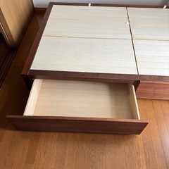 無印、収納ベッド・セミダブル・無印マットレス付き。の画像