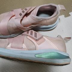 アディダス　21.5の画像