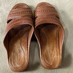 未使用　サンダル まとめ　パール印　メンズ　Ｍサイズ 24.5（23.5㎝～25㎝）　12足　茶色　ベンサン　ギョサン　約12㎏の画像