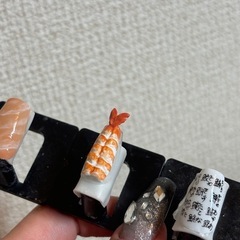 手にお寿司ネイルしてもいい方募集しています！　お寿司以外も…