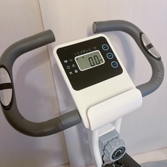 【受け渡し予定者様決定済み】SUNEM フィットネスバイク　エアロバイク　静音マット付きの画像