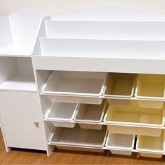 絵本棚  おもちゃ収納 