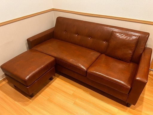 取引予定者 決定】【美品】3人掛けソファ＋オットマン／レザー調