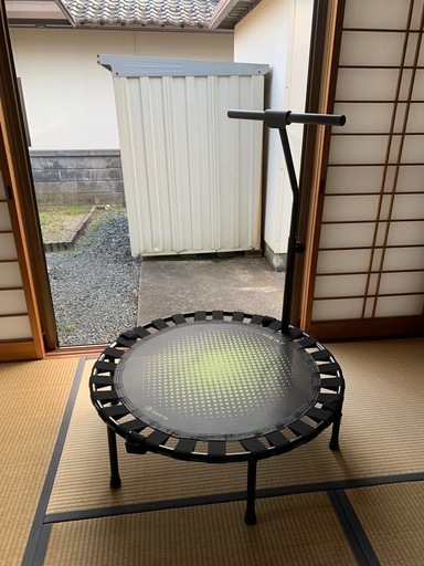 美品　トランポリン　HEAT