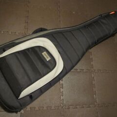 MONO 「MB80ーEB」ベース用ギグケース　美品