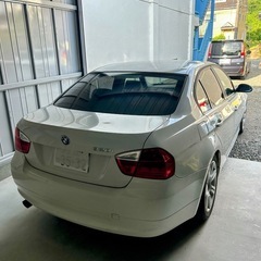 BMW    320iの画像
