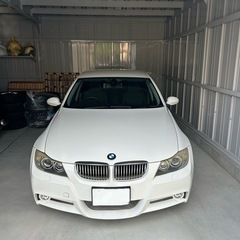 BMW    320iの画像