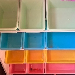 おもちゃ箱
