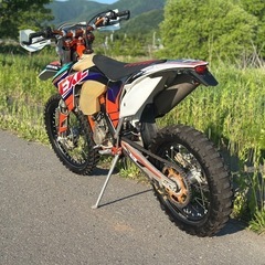 KTM 500 EXC Six Days の画像