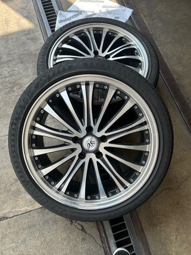 19インチ ホイールセット ブラック/シルバー225.40ZR19、5穴