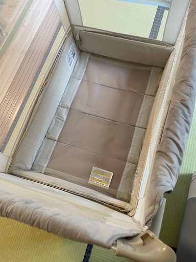 ベビーベッド　ココネルエアープラス　AB