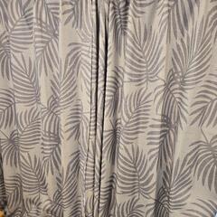 【決定済】遮光カーテン➕リーフ柄遮光カーテンの画像