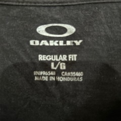 OAKLEY Tシャツの画像