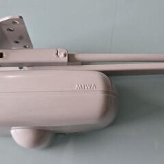 ミワロック社製(MIWA)室内用ドアクローザーの画像
