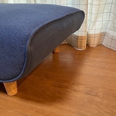 処分価格です。良品　大きめのスツール　USED品の画像