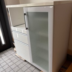 食器棚　白　カップボード