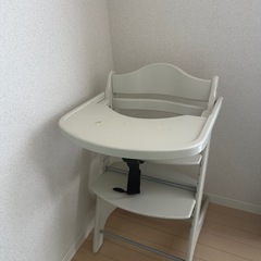 
ハイチェアの画像