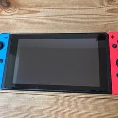 Nintendo Switch本体　ケース付き の画像