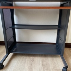 パソコンラックの画像