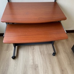 パソコンラックの画像