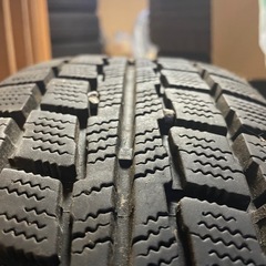 履き潰し用スタッドレスタイヤの画像