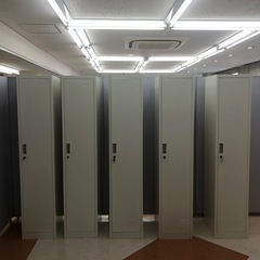 半額処分　中古ロッカー5台セット
