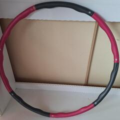 フラフープは、運動に使用されるフィットネスツールです。