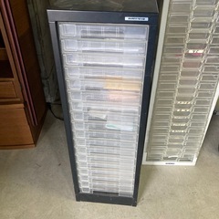 書類入れ棚
