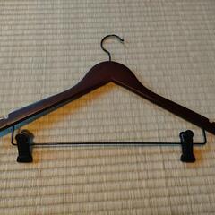 木製ハンガー☆1本オマケの画像