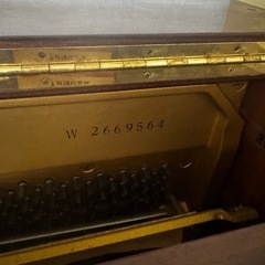YAMAHA中古縦型ピアノ【人気のW-106】の画像