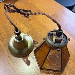 中古アンティーク風小型ペンダント（ステンドグラス）