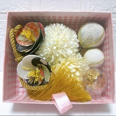 【新品未使用品】　髪飾り セット 水引 卒業式 成人式 振袖　結婚式　和装　金箔付きの画像