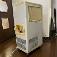 コロナ　セラミックサロン　冷房、除湿、送風、暖房　多機能モデル
の画像