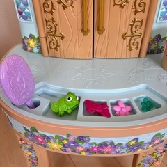 【お値下げ中】子供　ままごと　ラプンツェルの鏡台　の画像