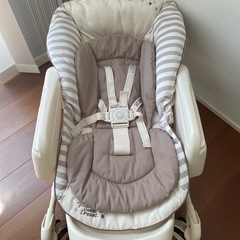 【美品】コンビ電動ネムリラ　電動バウンサー