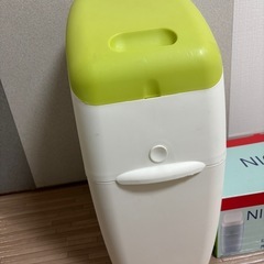 アップリカ におわなくてポイ、替えカセット付き(3つ)