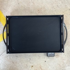 【卓上焼肉に最適】タイガー スーパーグリドル NHG-10 電気プレート ふた付き ポリフロン加工 こげつかない レトロ調理器 ホットプレート 100V 1030W 焼肉 お好み焼き たこ焼き 蒸し焼き対応 家庭用 キャンプにも◎の画像